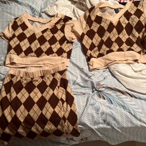 girls shirt & skirt set + 1 top